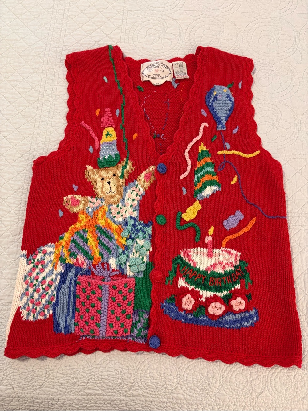 Vintage Eagle’s Eye hand knit sweater vest. Size large.